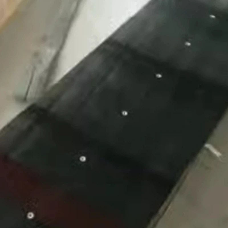 Přepravní videa z magnetických rámů ve tvaru V a magnetických čtvercových boxech